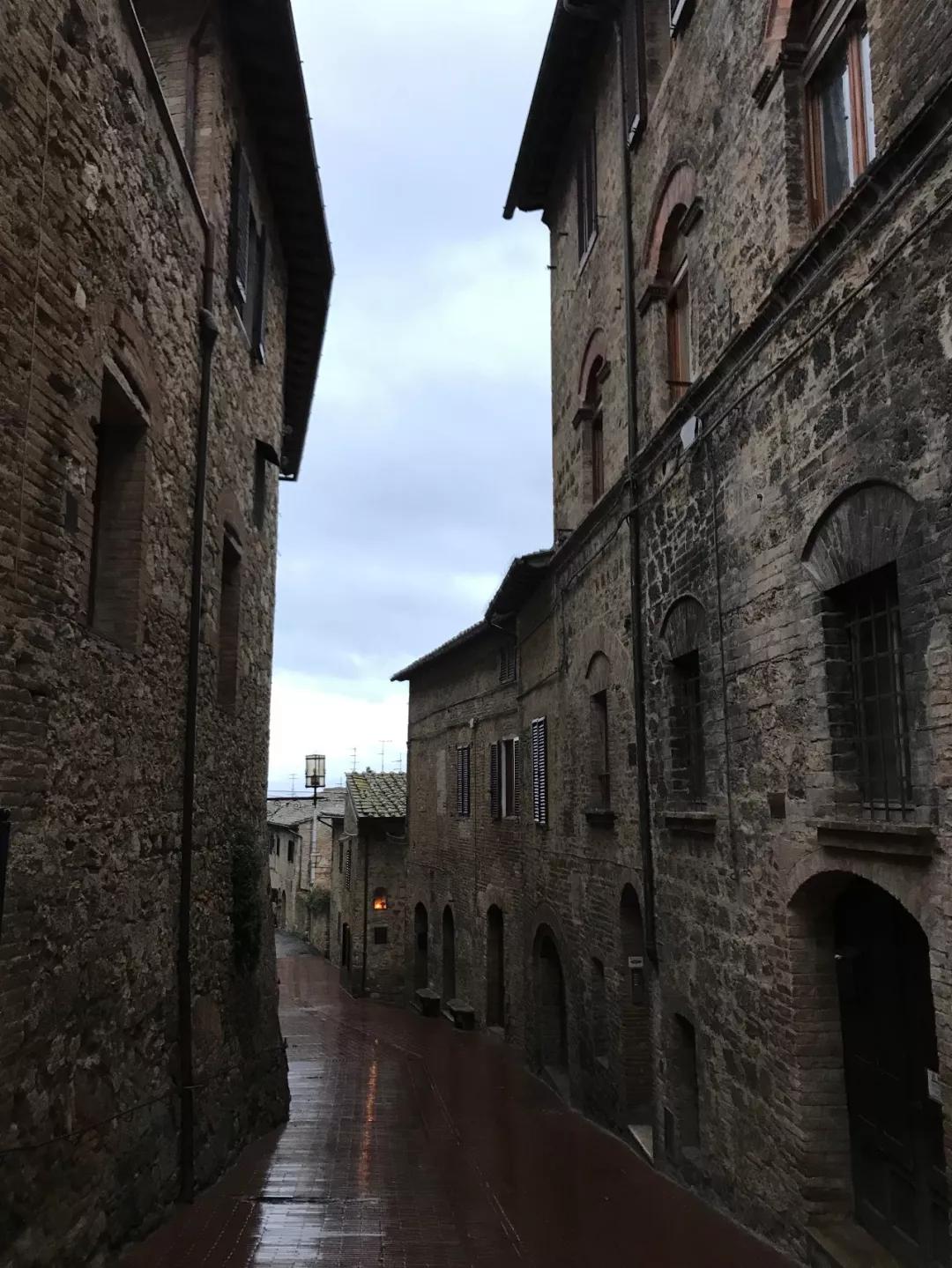 「慢达世界」第135期：圣吉米那诺｜匹诺曹与美塔之城