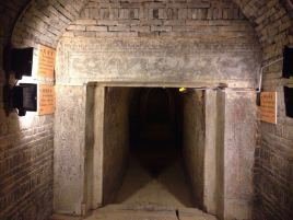 曹操为什么死在洛阳葬在安阳,曹操临死前为什么叫曹