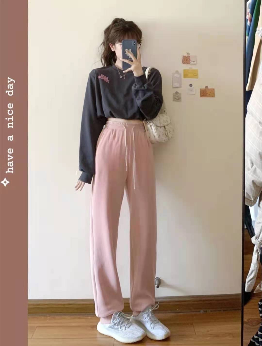 粉色烟管裤子搭配什么上衣,粉色上衣搭配什么裤子男生