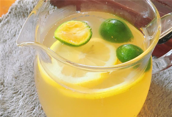 一杯蜂蜜柠檬茶的正确做法,蜂蜜柠檬茶怎么做好喝