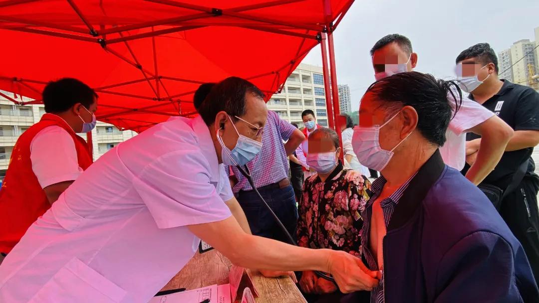 走进革命老区开展义诊活动标题,为庆祝建党100周年举行的义诊