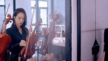 这部剧脑洞太大！有人背后说坏话？上去就是一巴掌