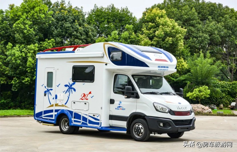 拓锐斯特平头轻卡最新款房车,拓锐斯特房车2022款多少钱