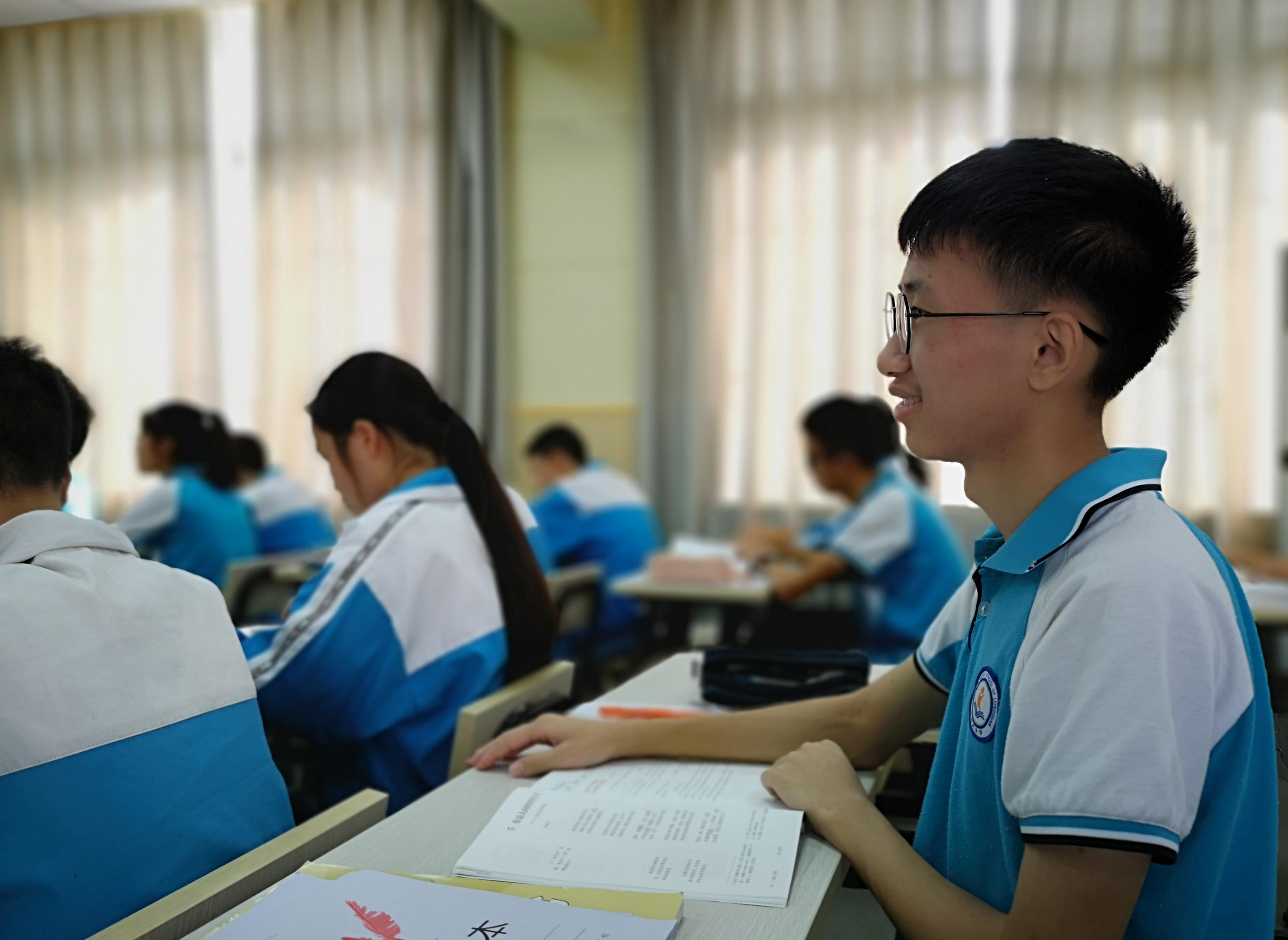 普通话百年伟业手抄报内容写什么,普通话百年伟业时代新篇内容