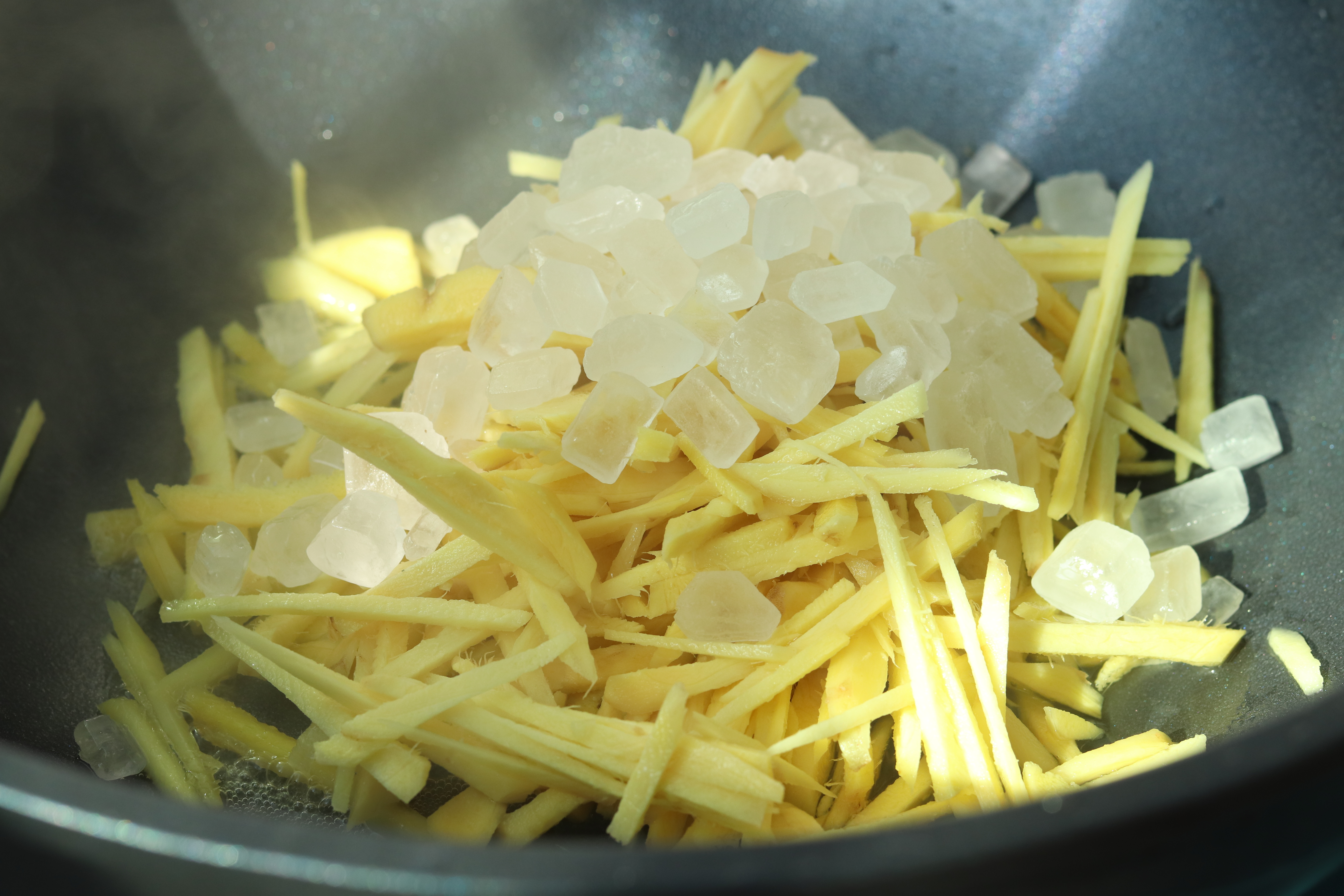 三伏天来杯姜糖茶赶走寒凉,适合夏天喝的防暑饮品红糖姜茶