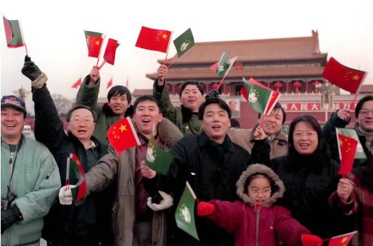 澳门回归老照片,珍贵老照片重现广州解放时刻