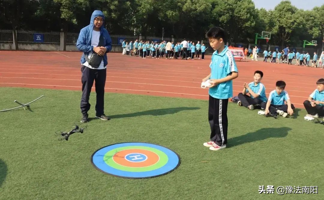 建党百年学校组织的迎七一活动,邓州市庆祝建党100周年活动选拔赛