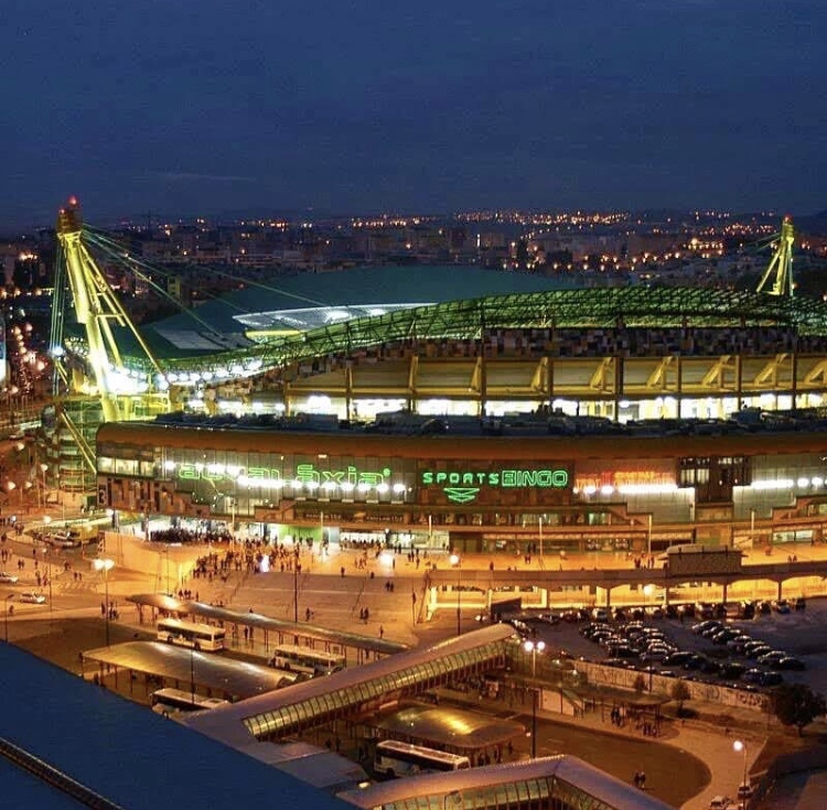 c罗传奇的足球生涯,c罗里斯本竞技从u16跳到一线