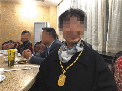 母亲被“*脑洗**”陷入传销，还逼迫儿子一同前往“入职”