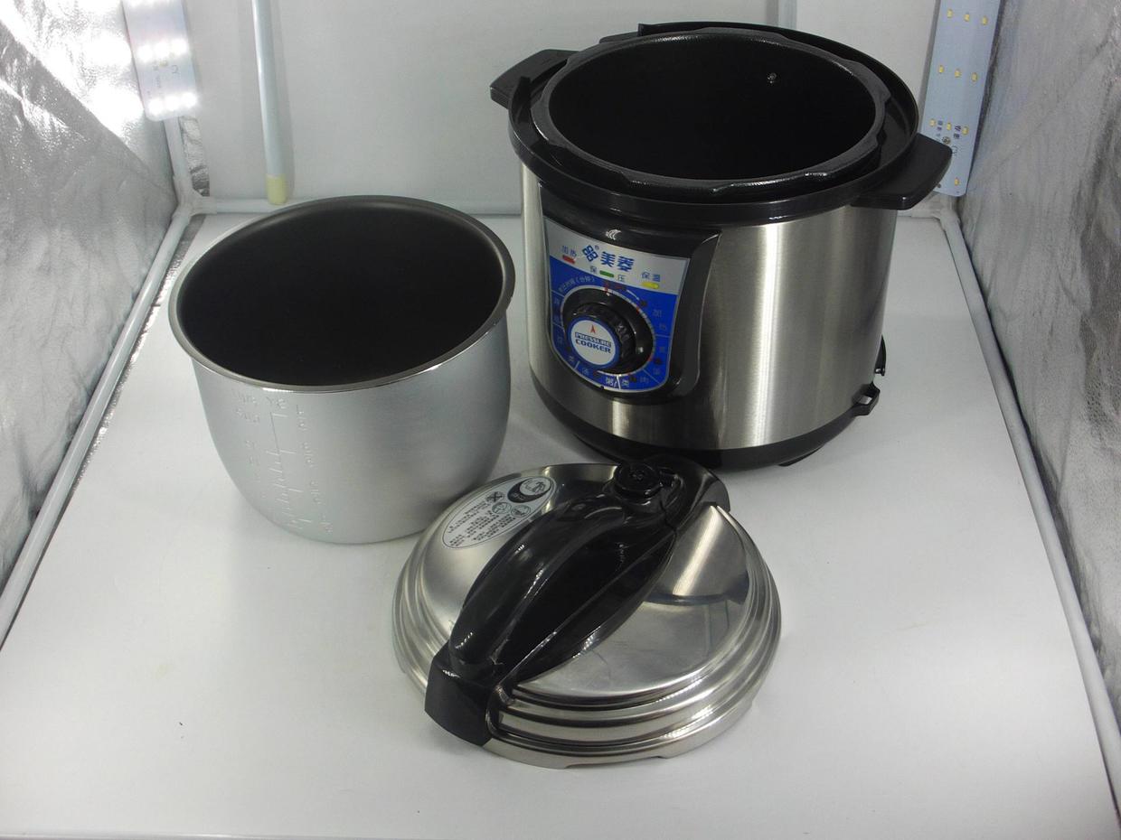 电压力锅和电饭煲哪个更实用一点,买锅买熟铁好还是买铁的好