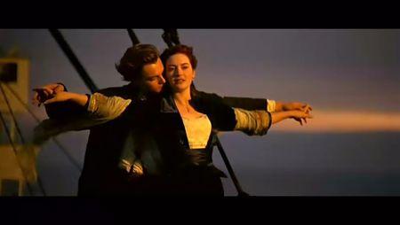 谭松韵吻戏初吻给了谁,谭松韵和晏紫东微博互动