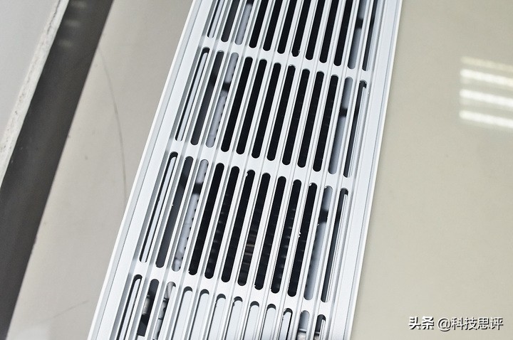 米家石墨烯踢脚线电暖器效果评测,米家石墨烯智能电暖器踢脚线评测