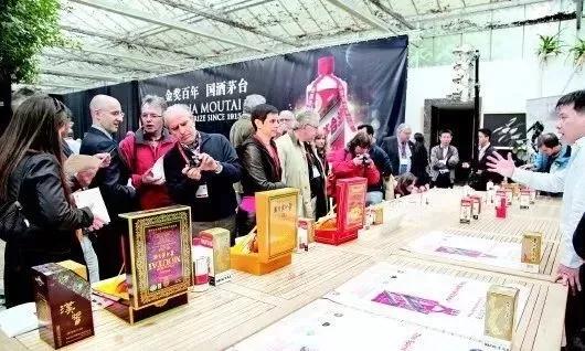 真假“茅台”一模一样？（附假茅台鉴别秘籍）