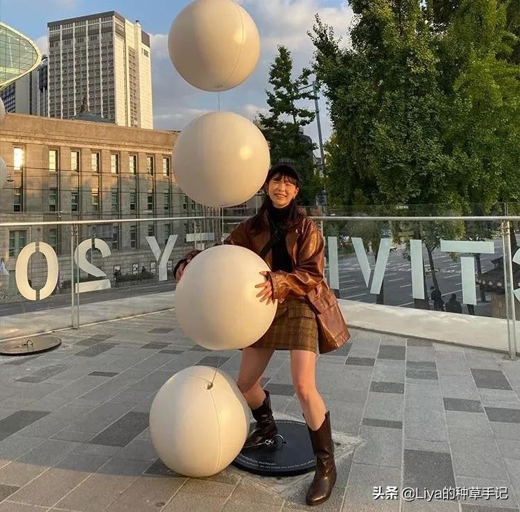 女童白色羊羔毛卫衣6-12岁潮款,大版的羊羔毛卫衣怎么搭配