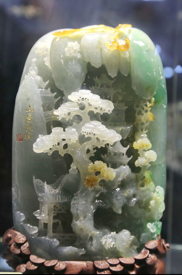 为什么说黄金有价玉无价呢,为什么说黄金是最有价值的