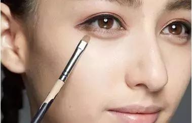 卧蚕除了画还没有别的方法了吗,没有卧蚕的人的画卧蚕方法