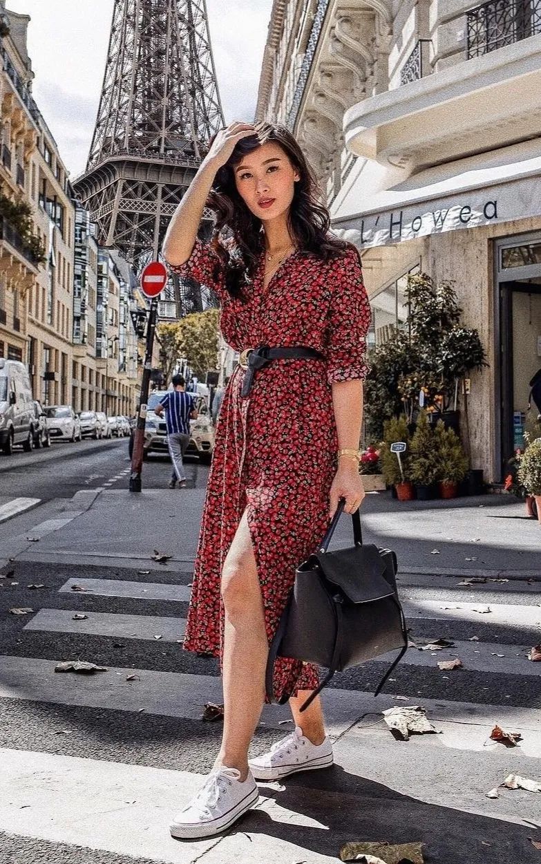 日常穿搭不可少具有质感腰带点缀,时髦精致女士两面穿时尚腰带