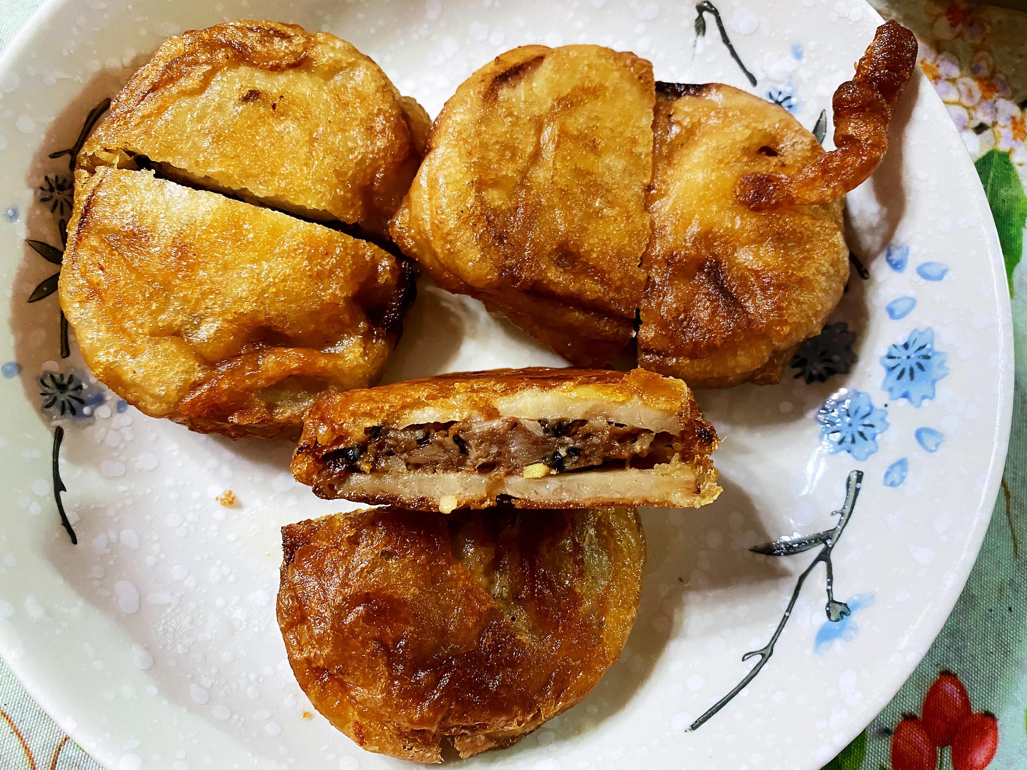 微波炉正宗清蒸鲳鱼做法,清蒸金鲳鱼家常做法摆盘