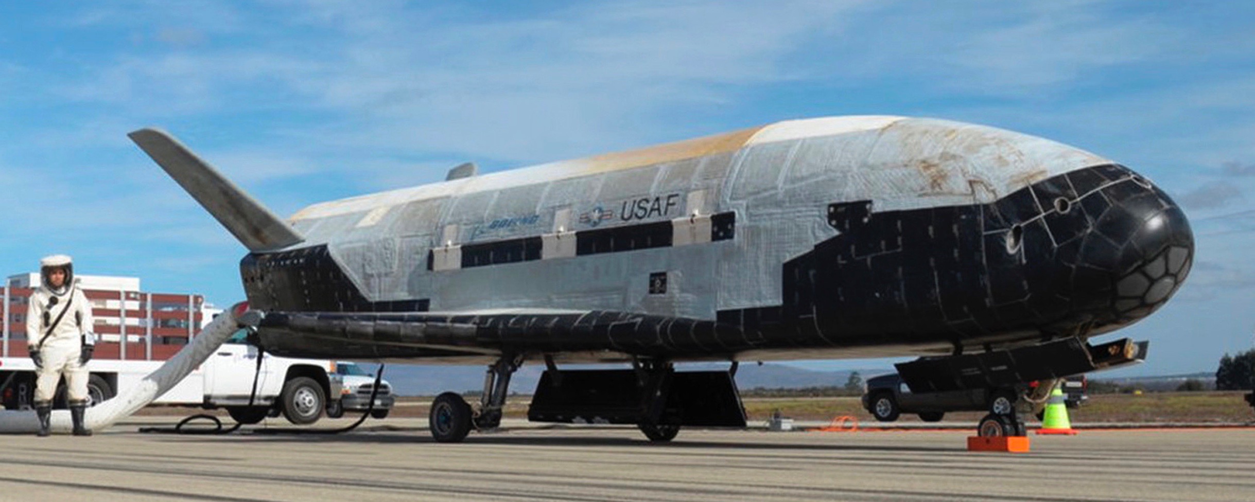 全球爱好和平国家的噩梦“达摩克里斯之剑”X-37B70图