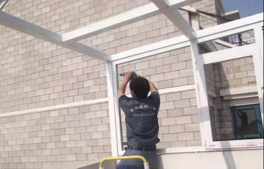 断桥铝阳光房安装步骤,断桥铝阳光房玻璃安装方法图