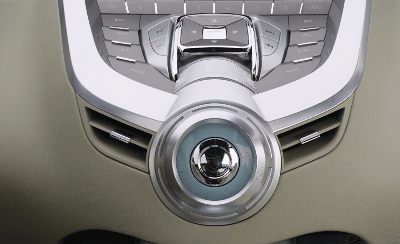 汽车安装北斗天眼是什么样的,北斗天眼装倒车影像