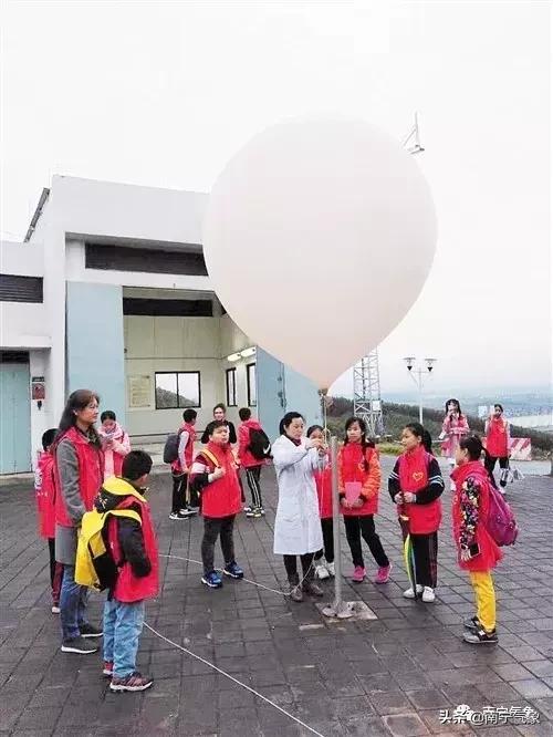 气温持续低迷周末有所缓和,天气转不稳定下周又有雷雨