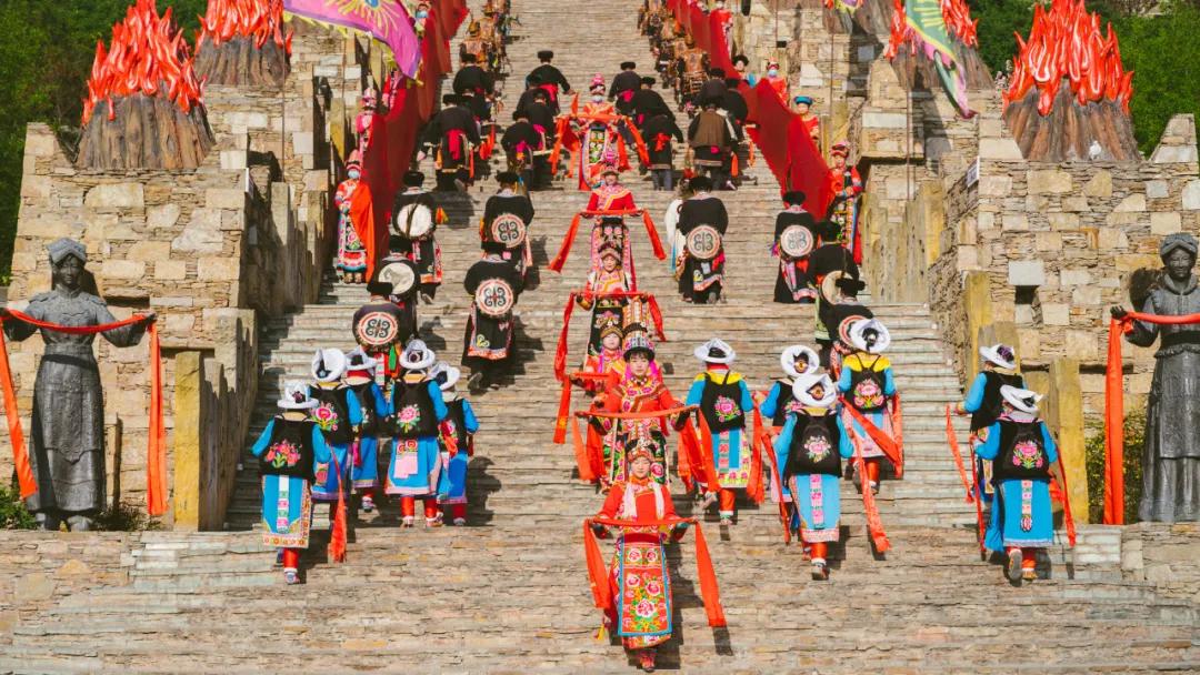 阿坝旅游网官网九寨沟,阿坝夏天二日游推荐