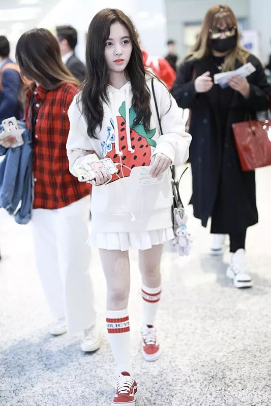 减龄学院风怎么穿才洋气？注意这三点，一不小心嫩回18岁