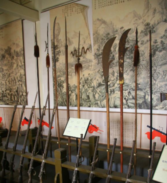 难道这就是陌刀？长达2米5的神秘“苗剑”，图说故宫旧展长兵器