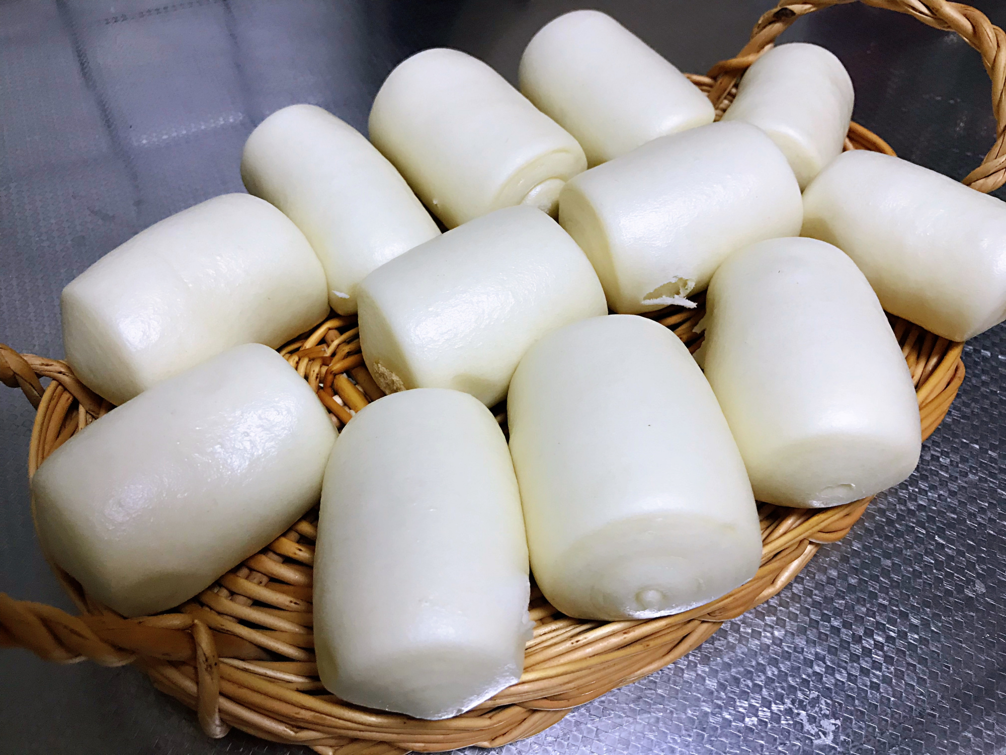 馒头吃不完怎么做成家常菜,馒头吃不完怎么做好吃不用锅