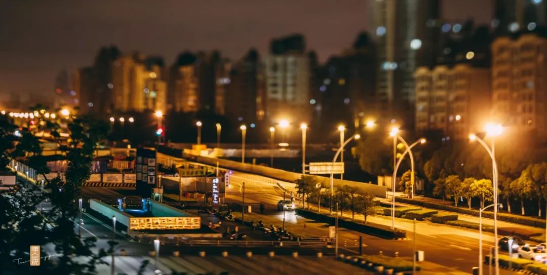 鑻忓窞濂ヤ綋涓績鍟嗕笟骞垮満涔愰珮,鑻忓窞浣撹偛涓績涔愰珮