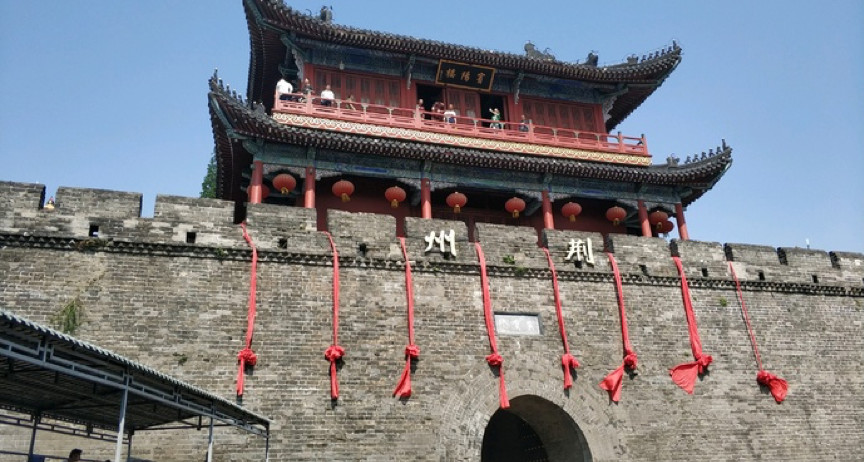 自古荆楚不服啄（zhōu）独特的酒疗被《本草纲目》记载成药膳