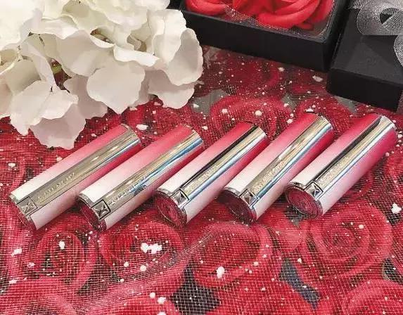 最新彩妆单品推荐,初春彩妆流行趋势