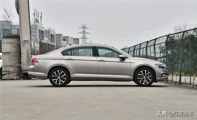 买新款迈腾合适吗,买迈腾首付5万