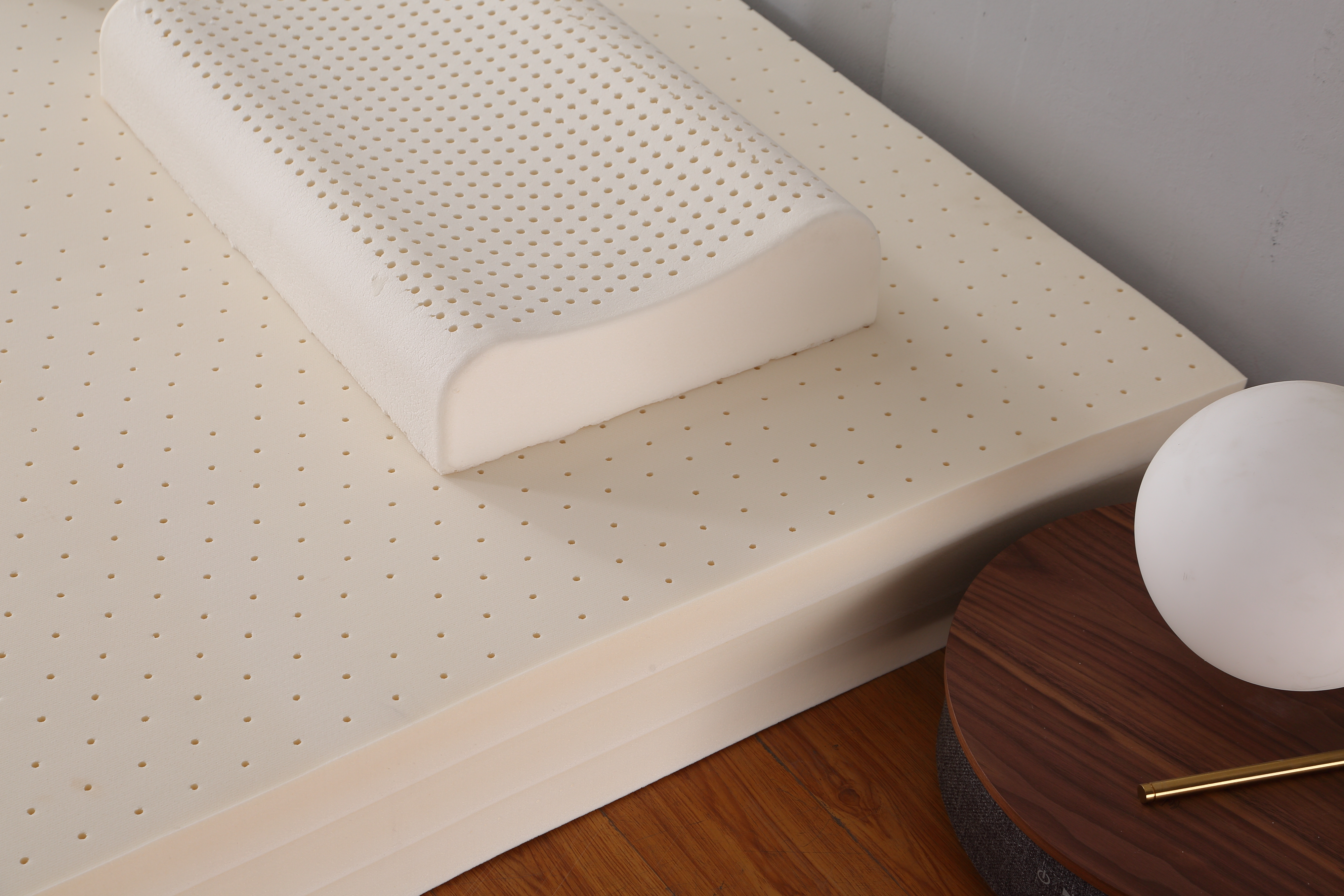 乳胶床垫比普通床垫好吗,大豆蛋白床垫和乳胶床垫