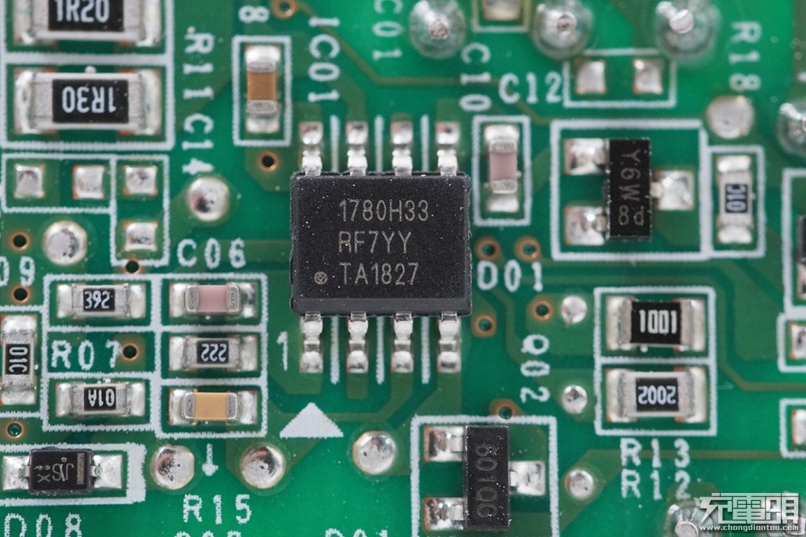 三星25wpd快充怎么拆解,三星25w充电器ta800