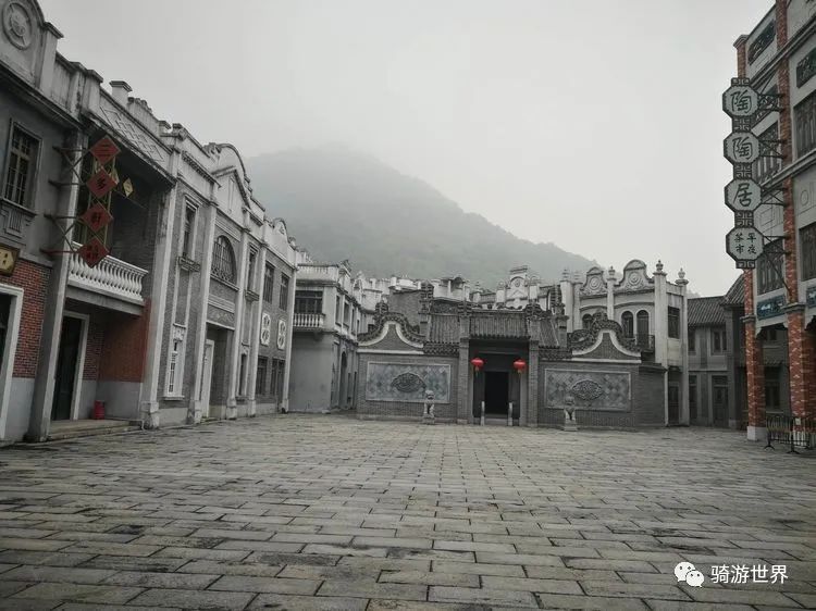 沙湾古镇和岭南印象园哪个好玩,宝墨园岭南印象园与沙湾古镇