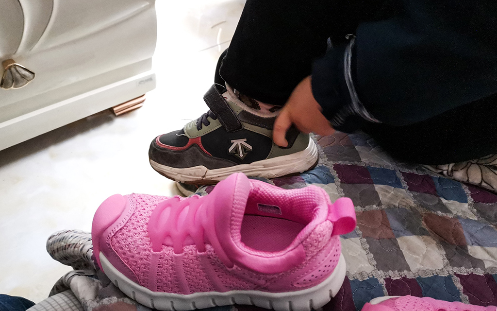 小米有品鞋子小白鞋,小米有品复古鞋