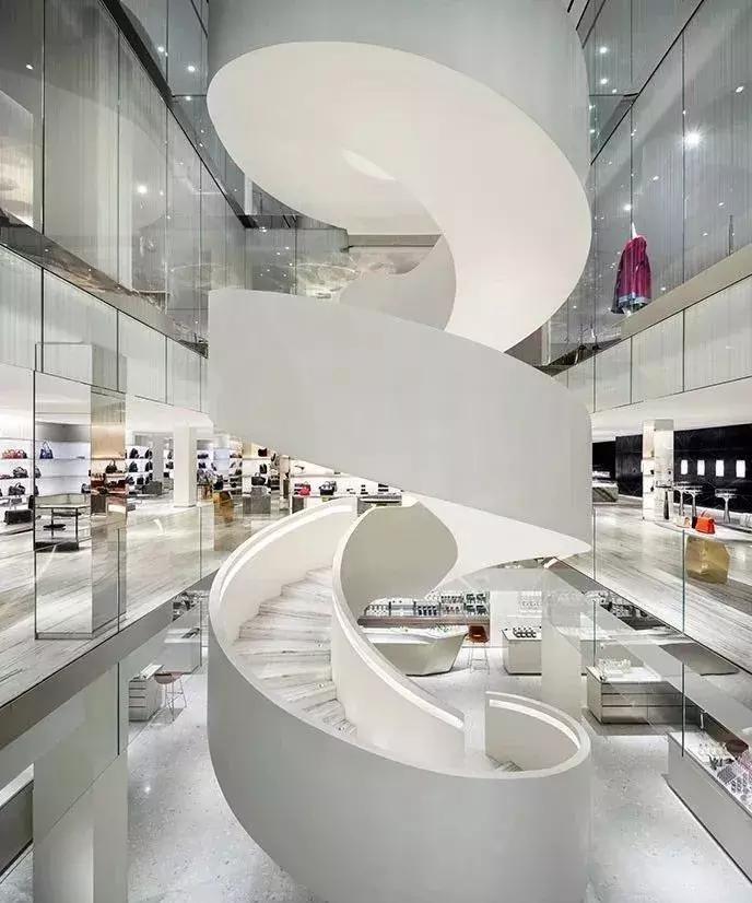 世界最奢华金色楼梯扶手,最奢侈旋转楼梯