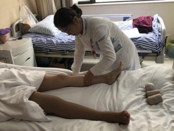 宫颈癌切除后肿腿,宫颈癌术后6年一只腿水肿