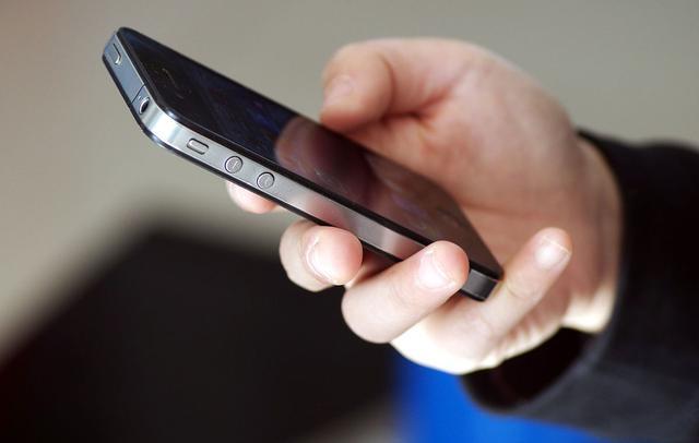 手机飞行模式要开好还是不开好,手机飞行模式关闭了还是没信号