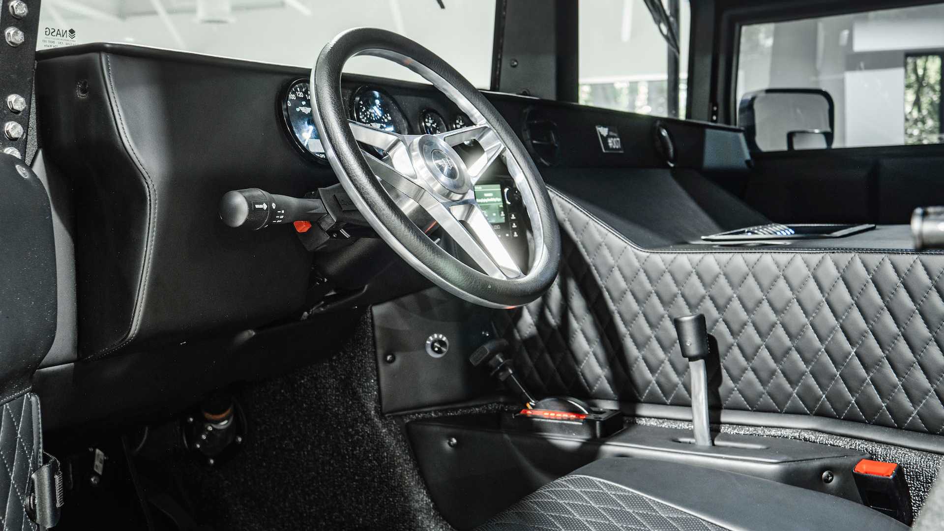 最新款悍马h1,悍马h1的6万左右新车