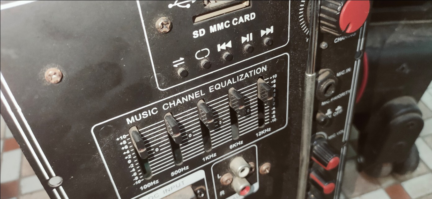 高级户外音箱拆解,山水复古音箱拆机