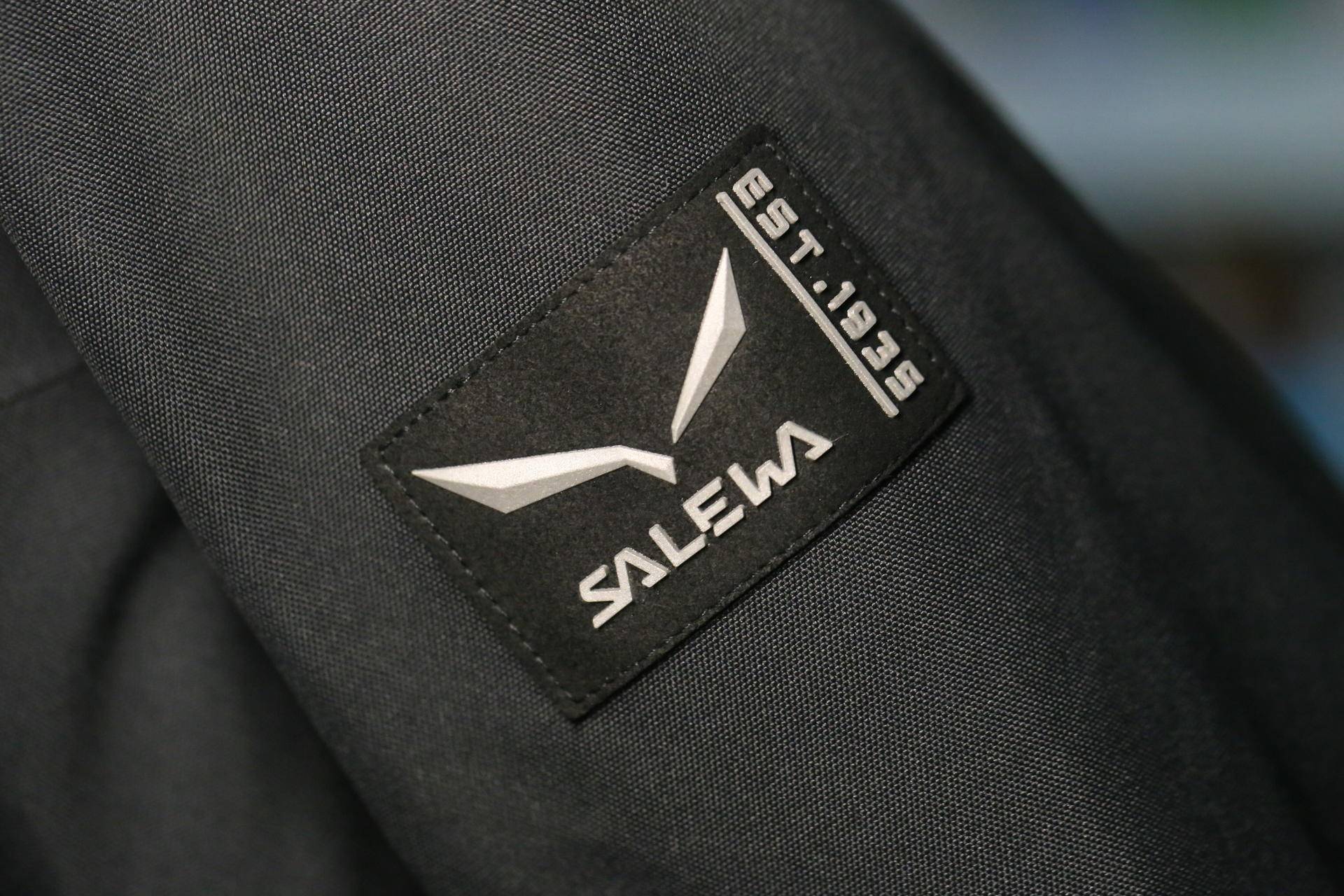 冲锋衣三合一好看的推荐,沙乐华冲锋衣怎么样