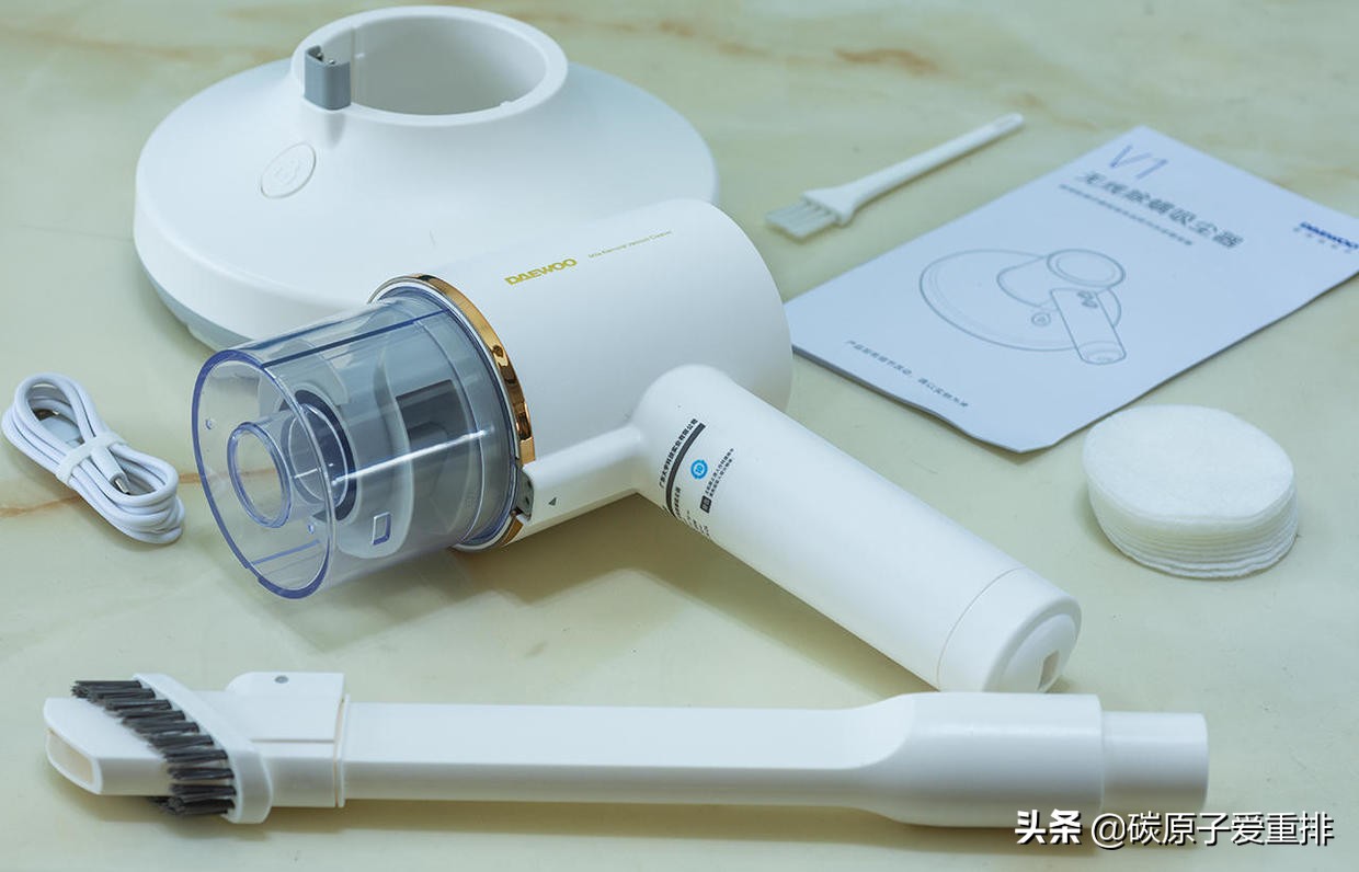 除螨吸尘两相宜大宇除螨仪体验,大宇无线除螨仪吸尘器怎么清理