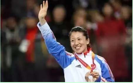 为2022年北京冬奥加油喝彩,中国北京冬奥会为冬奥健儿们加油