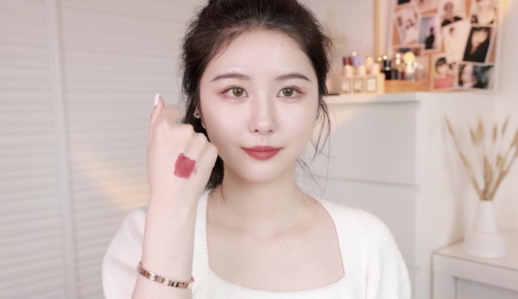 薄唇涂口红淡妆的正确方法,厚唇日常妆适合什么口红
