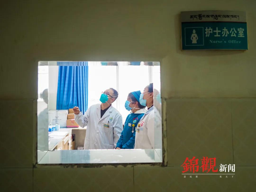 雪山下建筑物,雪山下建一座自己的木屋