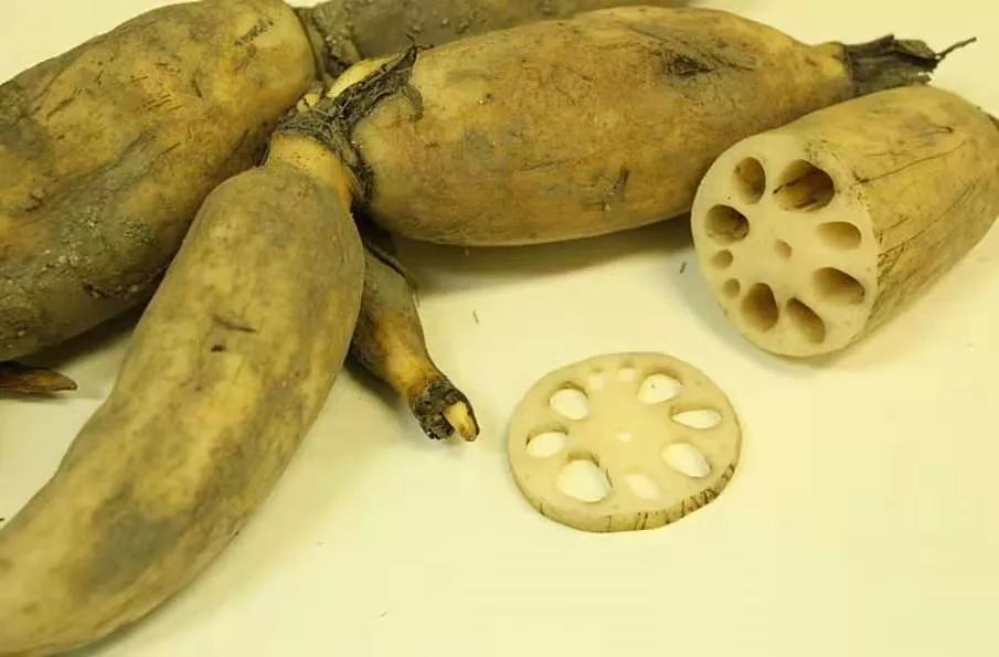 冬天红薯香甜润肠通便健脾养胃,红薯健脾养胃