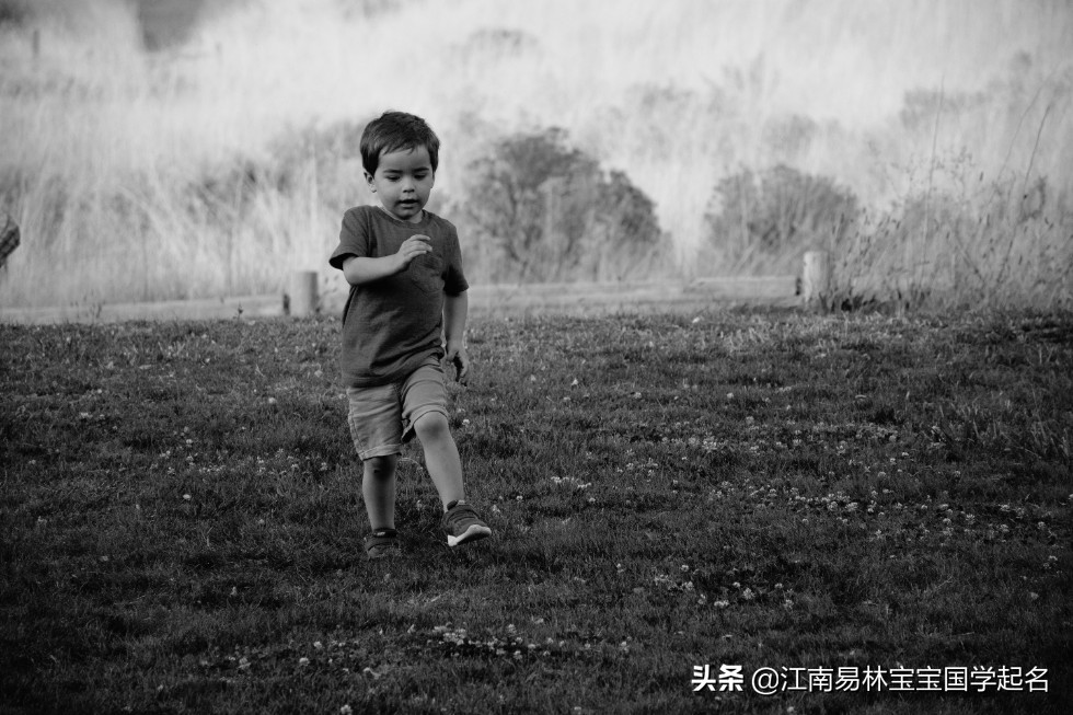 带有星字的男孩名字,带星字的阳光男孩名字